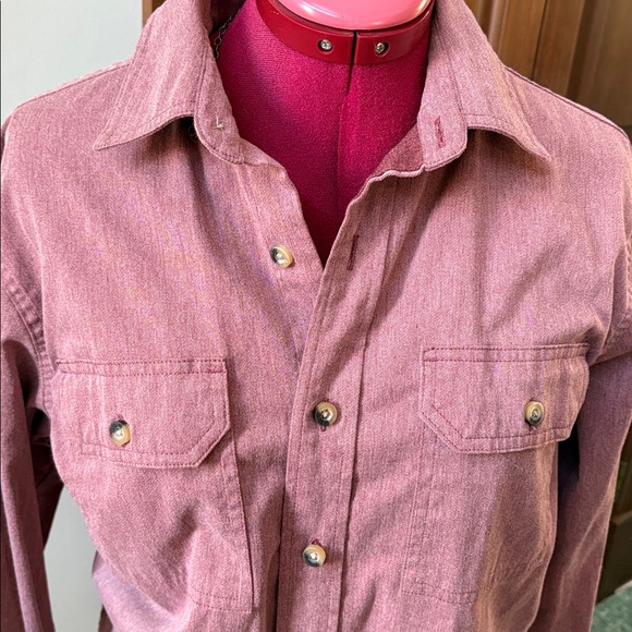 Wrangler  shirt   button-down shirt unisex  front flap pockets, long sleeves EUC - Picture 2 of 12